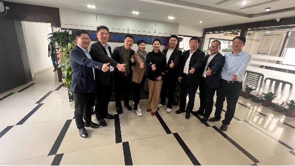 熱烈歡迎羅山縣余國芳縣長一行人蒞臨大和油墨調研指導工作